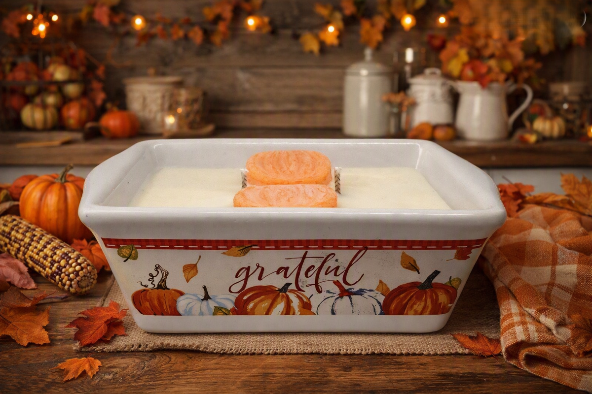 Grateful Loaf Pan 10 oz Candle in Mystic Pumpkin