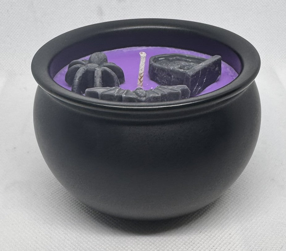 Witches Cauldron 8 oz Candle