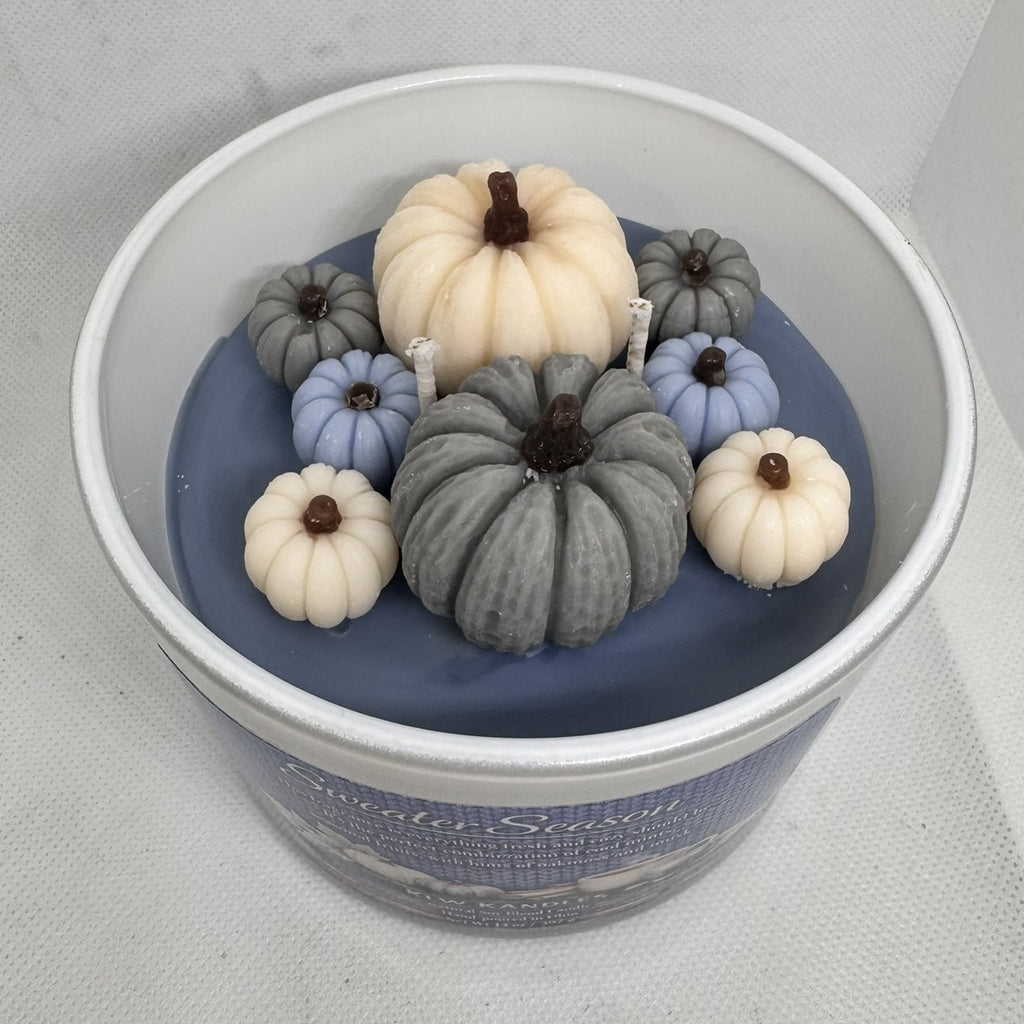 Sweater Season 14 oz Candle
