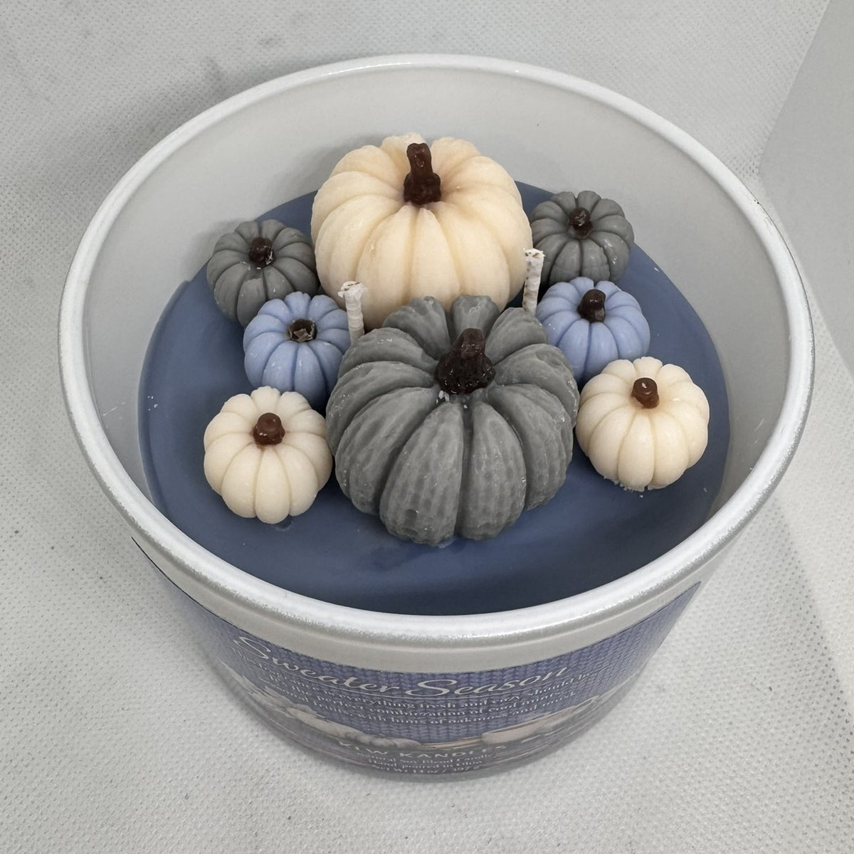 Sweater Season 14 oz Candle