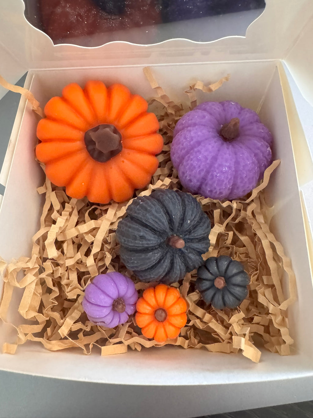 Set of Various Sz Halloween Pumpkin Shape Wax Melts - Witches Brew