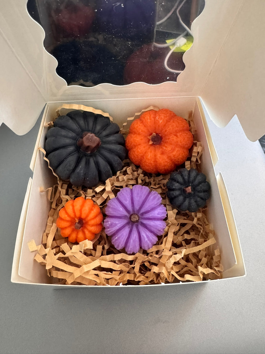 Set of Various Sz Halloween Pumpkin Shape Wax Melts - Witches Brew