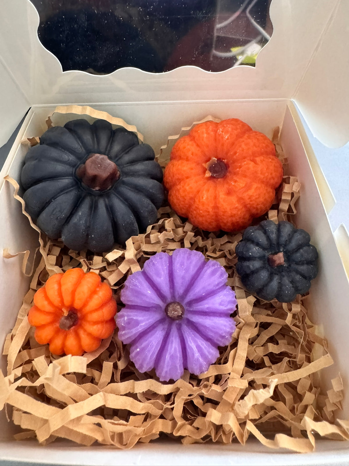 Set of Various Sz Halloween Pumpkin Shape Wax Melts - Witches Brew
