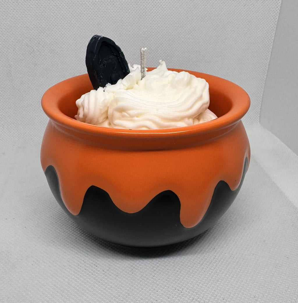 Halloween Cauldron 8 oz Candle  - Pumpkin Spice Buttercream