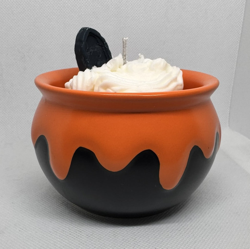 Halloween Cauldron 8 oz Candle  - Pumpkin Spice Buttercream