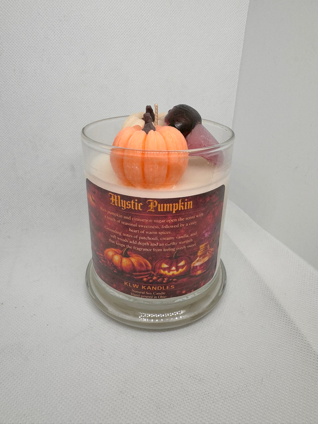 Mystic Pumpkin 10.5 oz Candle w/ Pumpkins & Acorn