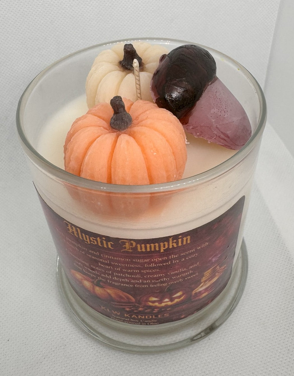 Mystic Pumpkin 10.5 oz Candle w/ Pumpkins & Acorn